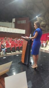 Dª Ana Giselle Rosas (gerente general del Instituto de Seguro Agropecuario)